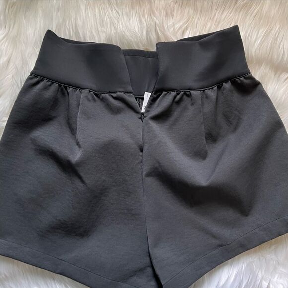 NWT Nike Team Tech Pack Woven Short High Waist Stretch DX0626-060 Women Size Lg - Picture 6 of 7